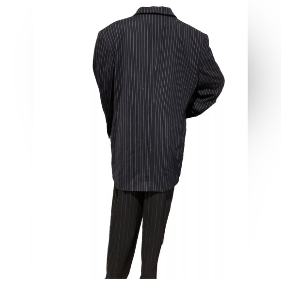 Women’s Escada Pant Suit - Picture 4 of 6